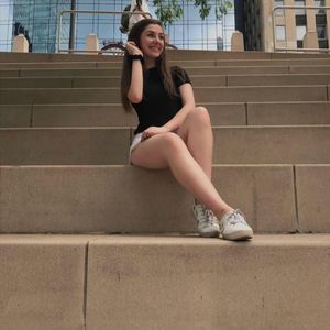 Meet your Posher, Julia